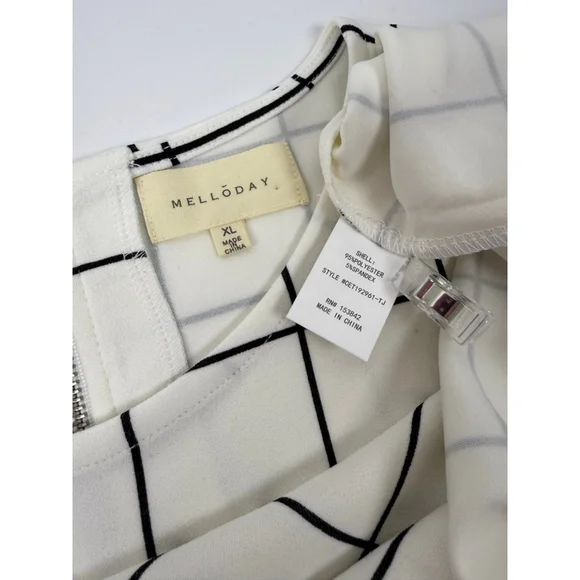Women's MELLODAY Grid Print Top Off-White/Black Size XL - Picture 6 of 6